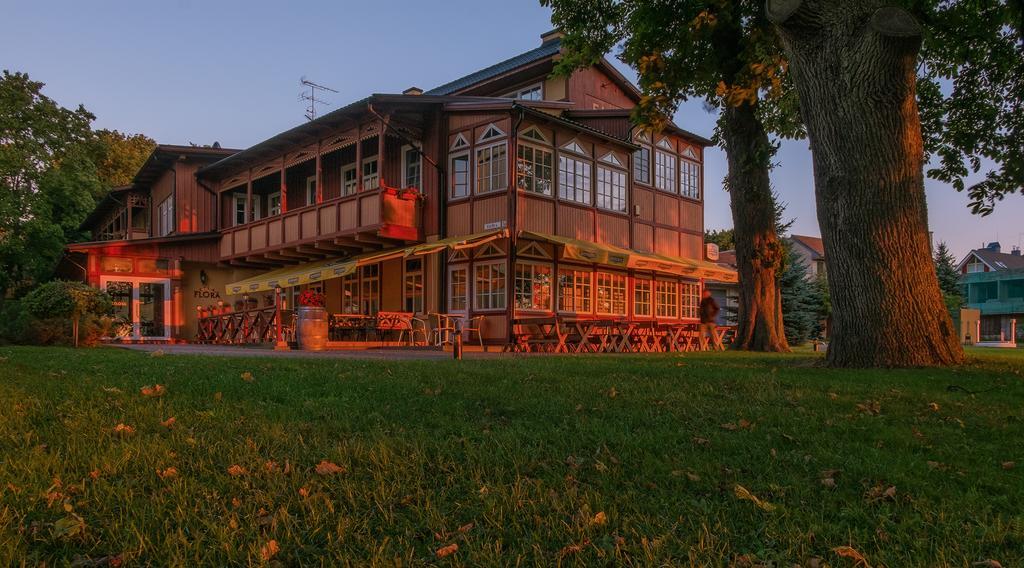 Vila Flora Juodkrantė Екстериор снимка